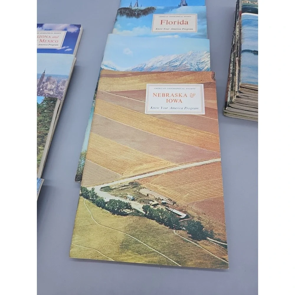 Lot 17 VTG AMERICAN GEOGRAPHICAL SOCIETY Around The World Program Books 1956-62